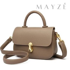 Loja Mayzê, Bolsa Jennifer, bolsa de couro legítimo, bolsa de couro, bolsa simples, bolsa elegante, bolsa versátil, bolsa elegante, bolsa para compor look, bolsa retrô, bolsa em promoção, mayzê, mayze