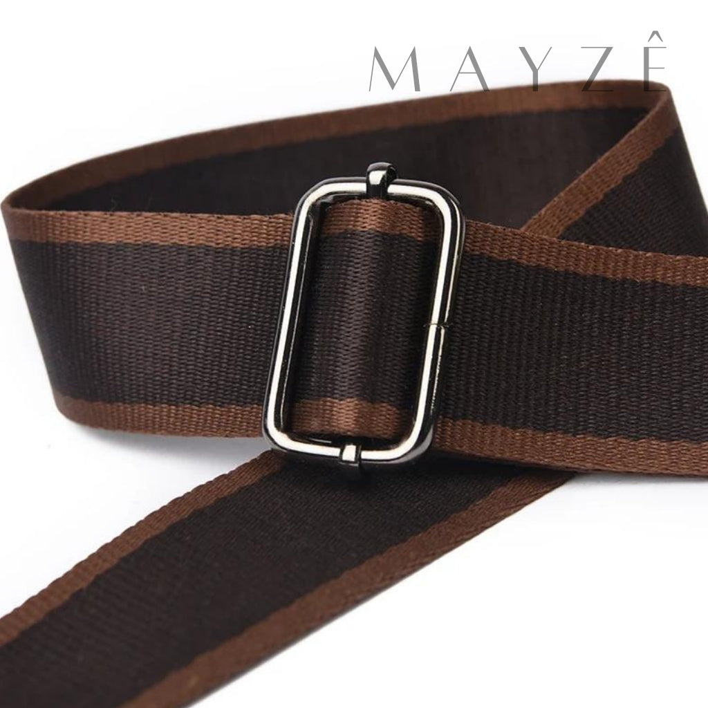 Loja Mayzê Oficial, Loja Mayzê, Mayzê, mayze, Loja de bolsas, bolsas, bolsa, bolsa lisa, Lisa, bolsa de couro, bolsa pro dia a dia, crossbody, tiracolo, bolsa em alta, bolsa na moda, bolsa tiktok, bolsa instagram, bolsa em conta, bolsa em promoção, frete grátis, bolsa em promoção, bolsa com divisorias, bolsa bonita, bolsa pratica, bolsa Marrom, bolsa preta,  bolsa diferente, bolsa elegante, bolsa chique, bolsa chic, bolsa bonita