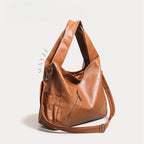Bolsa Grande Tote Alternativa Lucy, Loja Mayzê Oficial, Loja Mayzê, Mayzê, mayze, Loja de bolsas, bolsas, bolsa, bolsa Lucy, Lucy, bolsa de couro, bolsa pro dia a dia, bolsa de ombro, tiracolo, bolsa em alta, bolsa na moda, bolsa tiktok, bolsa instagram, bolsa em conta, bolsa em promoção, frete grátis, bolsa em promoção, bolsa com divisorias, bolsa grande, bolsa pratica, bolsa Marrom, bolsa Colorida,  bolsa diferente, bolsa elegante, bolsa chique, bolsa chic, bolsa bonita, lojamayze.com.br, lojamayze.com