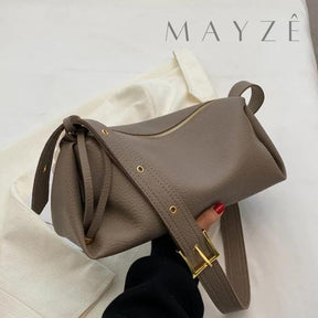 Loja Mayzê, Bolsa Lara, Bolsa baguete, bolsa de couro, bolsa feminina, bolsa em alta, bolsa de grife, bolsa elegante, bolsa de influencer, bolsa do tiktok, bolsa em promoção, mayze