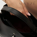 Bolsa Léia Fall, leia fall, léia de outono, bolsa léia da mayzê, bolsa léia fall, bolsa léia novidade, Loja Mayzê, mayzê, mayze, bolsa média, bolsa de mão, bolsa de ombro, bolsa crossbody, bolsa barata, bolsa em promoção, loja de bolsas, bolsa com frete grátis, bolsa em conta, bolsa pro dia a dia, bolsa bonita
