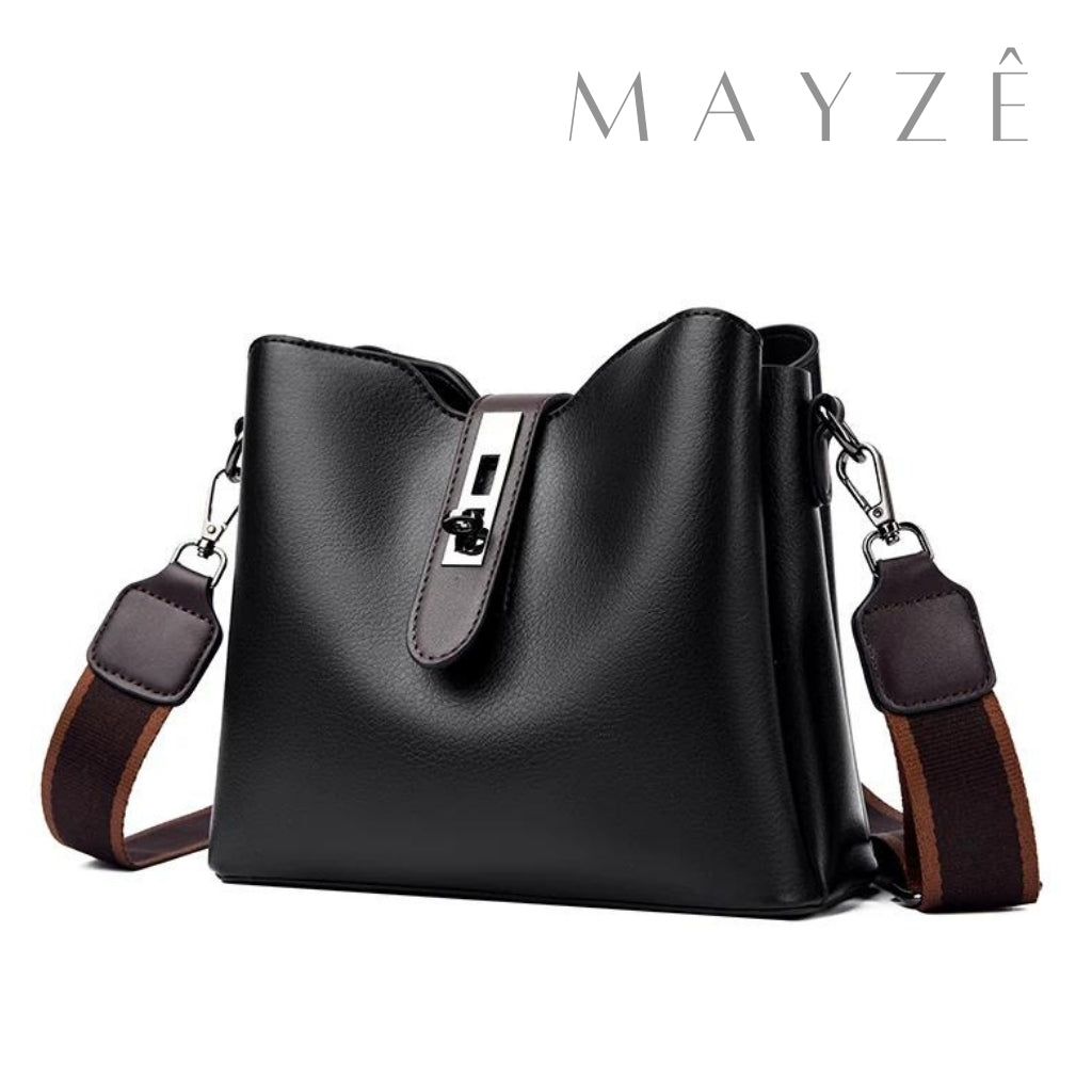 Loja Mayzê Oficial, Loja Mayzê, Mayzê, mayze, Loja de bolsas, bolsas, bolsa, bolsa lisa, Lisa, bolsa de couro, bolsa pro dia a dia, crossbody, tiracolo, bolsa em alta, bolsa na moda, bolsa tiktok, bolsa instagram, bolsa em conta, bolsa em promoção, frete grátis, bolsa em promoção, bolsa com divisorias, bolsa bonita, bolsa pratica, bolsa Marrom, bolsa preta,  bolsa diferente, bolsa elegante, bolsa chique, bolsa chic, bolsa bonita