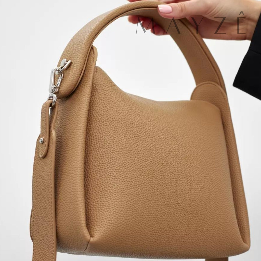 Loja Mayzê, Bolsa Afrodite, bola elegante, bolsa de couro, bolsa em alta, bolsa de influencer, bolsa do instagram, bolsa famosa, bolsa feminina, bolsa tiracolo, bolsa de mão, bolsa versátil, bolsa em promoção, loja de bolsas, mayze