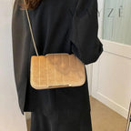 Loja Mayzê, bolsa elizangela, elizangela, bolsa, bolsa de ombro, bolsa barata, bolsa na promoção, bolsa com alça de metal, bolsa bonita, bolsa barata, bolsa frete grátis, bolsa elegante, bolsa média, mayze, mayzê