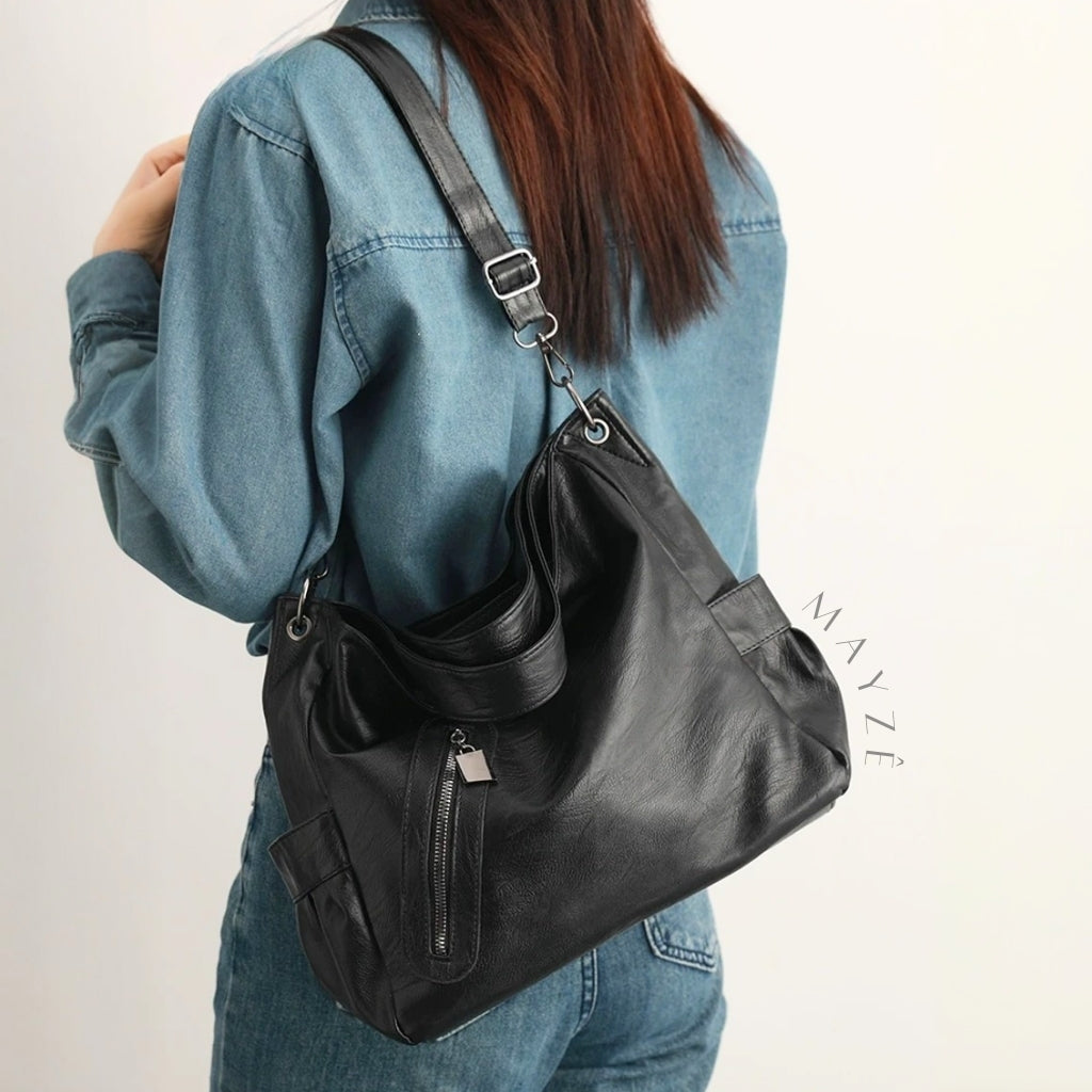 Bolsa Grande Tote Alternativa Lucy, Loja Mayzê Oficial, Loja Mayzê, Mayzê, mayze, Loja de bolsas, bolsas, bolsa, bolsa Lucy, Lucy, bolsa de couro, bolsa pro dia a dia, bolsa de ombro, tiracolo, bolsa em alta, bolsa na moda, bolsa tiktok, bolsa instagram, bolsa em conta, bolsa em promoção, frete grátis, bolsa em promoção, bolsa com divisorias, bolsa grande, bolsa pratica, bolsa Marrom, bolsa Colorida,  bolsa diferente, bolsa elegante, bolsa chique, bolsa chic, bolsa bonita, lojamayze.com.br, lojamayze.com