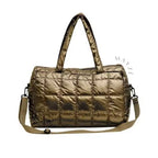 Bolsa Feminina Acolchoada Helena, loja Mayzê, Bolsa Helena, bolsa macia, bolsa de nylon, bolsa soft, bolsa de qualidade, bolsa grande, bolsa de ombro, bolsa de mão, bolsa em promoção, mayzê, mayze, www.lojamayze.com.br, www.lojamayze.com