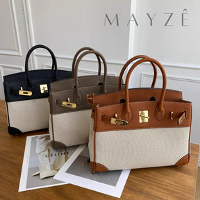 Loja Mayzê, Loja Mayzê oficial, mayzê, mayze, Bolsa Toile e Couro Legítimo Edith, bolsa de couro genuíno, bolsa de couro, couro legítimo, bolsa de luxo, bolsa de grife, bolsa em alta, bolsa cara, bolsa birkin, bolsa elegante, bolsa do cadeado na frente, bolsa que fecha com um cadeado, bolsa em promoção, bolsa da mayzê, bolsa do instagram, bolsa do tiktok, lojamayze.com, lojamayze.com.br