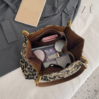Bolsa Média Tarsila Animal Print, Loja Mayzê, Bolsa Tarsila, bolsa grande, bolsa tote bag, bolsa espaçosa, bolsa feminina, tote bag, loja mayze, bolsa do dia a dia, www.lojamayze.com.br, www.lojamayze.com