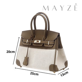 Loja Mayzê, Loja Mayzê oficial, mayzê, mayze, Bolsa Toile e Couro Legítimo Edith, bolsa de couro genuíno, bolsa de couro, couro legítimo, bolsa de luxo, bolsa de grife, bolsa em alta, bolsa cara, bolsa birkin, bolsa elegante, bolsa do cadeado na frente, bolsa que fecha com um cadeado, bolsa em promoção, bolsa da mayzê, bolsa do instagram, bolsa do tiktok, lojamayze.com, lojamayze.com.br