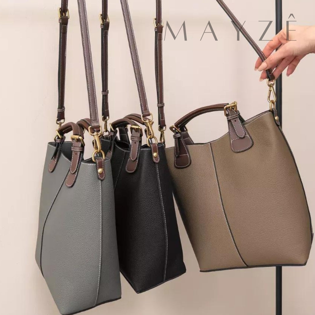 Loja Mayzê, Bolsa Joana, bolsa de couro, bolsa de couro genuíno, bolsa de couro legítimo, bolsa durável, bolsa elegante, bolsa em alta, bolsa feminina, bolsa de mulher, bolsa versátil, bolsa da moda, bolsa de luxo, bolsa de grife, bolsa média, bolsa para o dia a dia, bolsa para uso diário, bolsa em promoção, bolsa da arezzo, bolsa da louis vuitton, bolsa da chanel, bolsa da gucci, mayze, loja mayze, loja mayze rechame aqui.