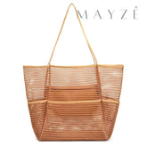 Bolsa de Praia Grande Janaína, Loja Mayzê, Bolsa Janaína, bolsa de palha, bolsa de verão, bolsa da moda, bolsa de praia, bolsa grande, bolsa espaçosa, bolsa tote bag, bolsa moda praia, loja mayze, bolsa em promoção, bolsa de verão, www.lojamayze.com.br,www.lojamayze.com