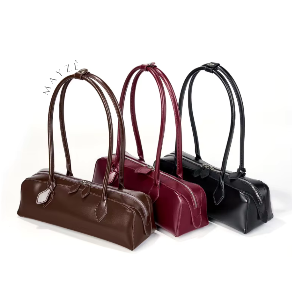 Bolsa French Baguete Couro Legítimo Bia, Loja Mayzê, bolsa baguetti, bolsa de boston, bolsa de grife, bolsa de luxo, bolsa em alta, bolsa feminina, bolsa de couro, bolsa elegante, bolsa famosa, bolsa da influencer, bolsa em promoção, mayze, lojamayze.com, lojamayze.com.br