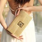 Loja Mayzê Oficial, Loja Mayzê, Mayzê, mayze, Loja de bolsas, bolsas, bolsa, bolsa Kelen, Kelen, Bolsa de praia, verão, mar, oceano, moda praia, domingo de praia, bolsa pro dia a dia, bolsa de ombro, bolsa em alta, bolsa na moda, bolsa tiktok, bolsa instagram, bolsa em conta, bolsa em promoção, frete grátis, bolsa em promoção, bolsa pequena, bolsa pratica, bolsa bege, bolsa marrom,  bolsa diferente, bolsa elegante, bolsa chique, bolsa chic, bolsa bonita, lojamayze.com, lojamayze.com.br