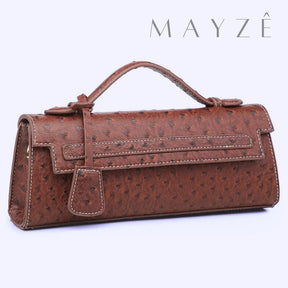 Bolsa Baguete Elegância Malka, Loja Mayzê Oficial, Loja Mayzê, Mayzê, mayze, Loja de bolsas, bolsas, bolsa, bolsa Malka, Malka, bolsa de couro, bolsa pro dia a dia, bolsa de ombro, tiracolo, bolsa em alta, bolsa na moda, bolsa tiktok, bolsa instagram, bolsa em conta, bolsa em promoção, frete grátis, bolsa em promoção, bolsa com divisorias, bolsa grande, bolsa pratica, bolsa bege, bolsa preta,  bolsa diferente, bolsa elegante, bolsa chique, bolsa chic, bolsa bonita