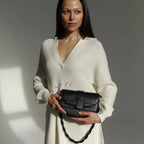 Loja Mayzê, Bolsa giorgia, Bolsa da moda, bolsa de grife, bolsa de ombro, bolsa crossbody, bolsa feminina, bolsa de couro, bolsa coringa, bolsa versátil, loja mayze, lojamayze.com.br, lojamayze.com