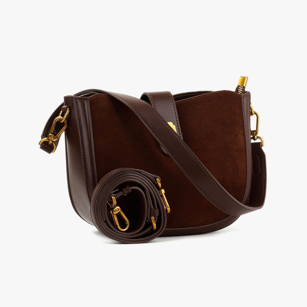 Bolsa Pequena Tiracolo Camurça Yvonne, Loja Mayzê, camurça, bolsa de camurça mayze, lojamayze.com, lojamayze.com.br