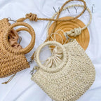 Bolsa de Praia Isa mine, Loja Mayzê, Bolsa Isa, bolsa de palha, bolsa de verão, bolsa da moda, bolsa de praia, bolsa meia-lua, bolsa geométrica, bolsa moda praia, loja mayze, bolsa em promoção, bolsa de verão, lojamayze.com, lojamayze.com.br, loja mayze, Mayzê, mayzeoficial