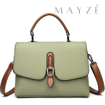 Bolsa Tiracolo Média Couro Jade, Loja Mayzê, bolsa Jade, Bolsa de couro, couro genuíno, bolsa original, bolsa em alta, bolsa feminina, bolsa fashion, bolsa de luxo, bolsa de grife, bolsa de mulher, bolsa em promoção, bolsa do instagram, bolsa de blogueira, bolsa de influencer, bolsa do tiktok, bolsa em promoção, mayze