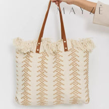 Bolsa de Praia Grande Muriel, Loja Mayzê, Bolsa Muriel, bolsa espaçosa, bolsa de palha, bolsa de verão, bolsa da moda, bolsa de praia, bolsa grande, bolsa tote bag, bolsa moda praia, loja mayze, bolsa em promoção, bolsa de verão.