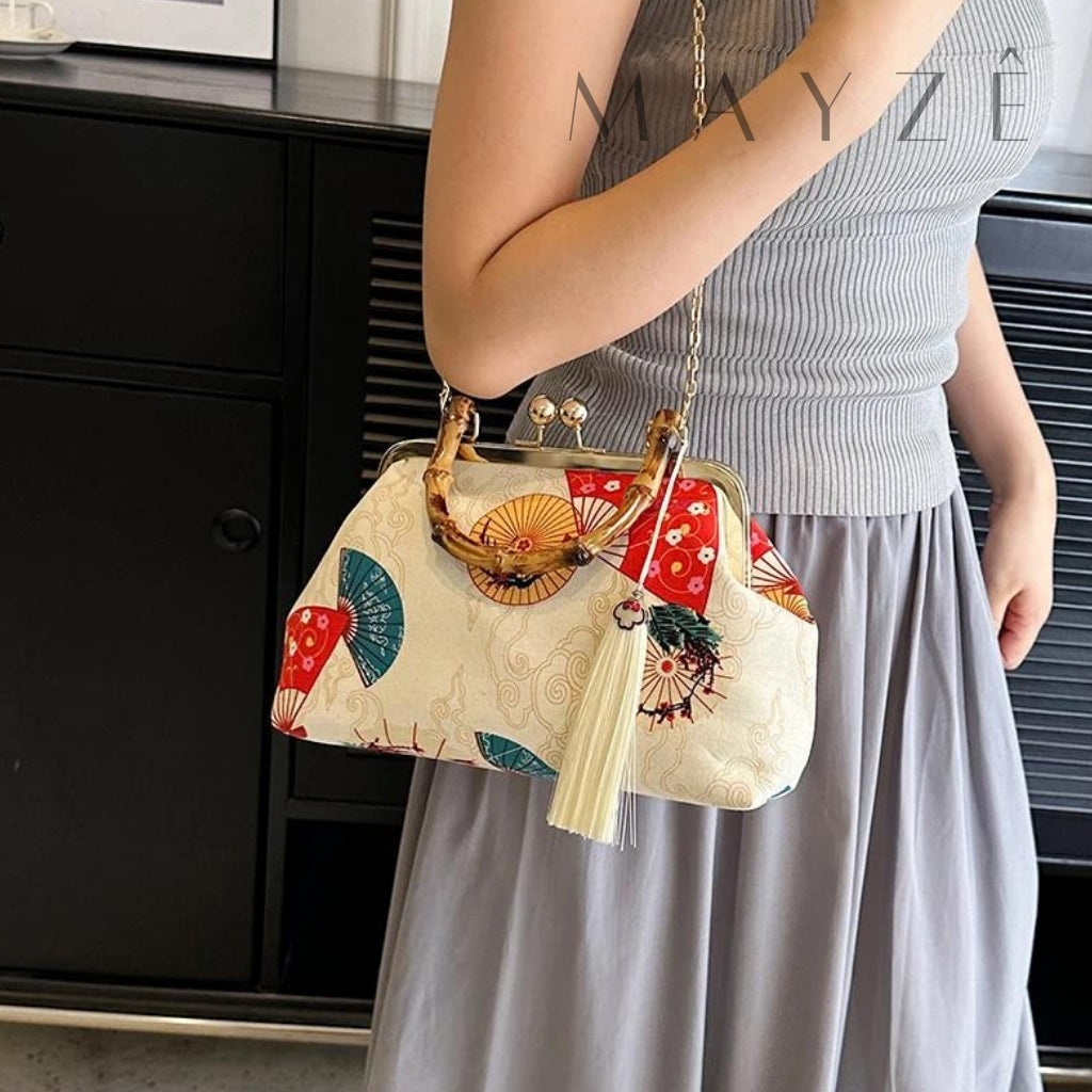 Loja Mayzê Oficial, Loja Mayzê, Mayzê, mayze, Loja de bolsas, bolsas, bolsa, bolsa Yihwa, Yihwa, bolsa de couro, bolsa pro dia a dia, bolsa de ombro, tiracolo, bolsa em alta, bolsa na moda, bolsa tiktok, bolsa instagram, bolsa em conta, bolsa em promoção, frete grátis, bolsa em promoção, bolsa com divisorias, bolsa grande, bolsa pratica, bolsa Marrom, bolsa Colorida,  bolsa diferente, bolsa elegante, bolsa chique, bolsa chic, bolsa bonita