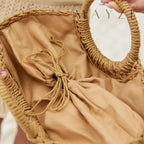 Loja Mayzê, Bolsa Isa, bolsa de palha, bolsa de verão, bolsa da moda, bolsa de praia, bolsa meia-lua, bolsa geométrica, bolsa moda praia, loja mayze, bolsa em promoção, bolsa de verão.