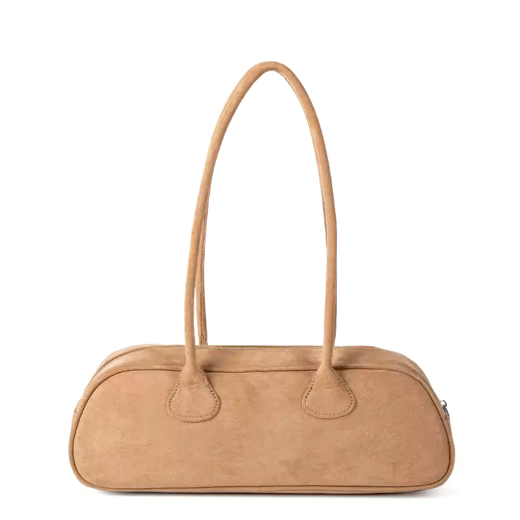 Bolsa Baguete Acamurçada Média Fantine, Loja Mayzê, camurça, bolsa de camurça mayze, lojamayze.com, lojamayze.com.br