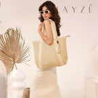 Bolsa de Palha Grande Lúara, Loja Mayzê, Bolsa Lúara, bolsa espaçosa, bolsa grande, tote bag, bolsa de palha, bolsa de verão, bolsa feminina, bolsa moda praia, loja mayze, bolsa na promoção, bolsa elegante, bolsa versátil, loja mayzê oficial, loja mayzê confiável