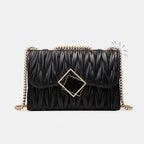 Bolsa Matelassê Flap Kimberly, Loja Mayzê, Bolsa Kimberly, bolsa de festa, bolsa elegante, bolsa em promoção, promoção de bolsa, bolsa feminina, tiracolo, bolsa preta, bolsa média, bolsa de couro, lojamayze.com.br, lojamayze.com