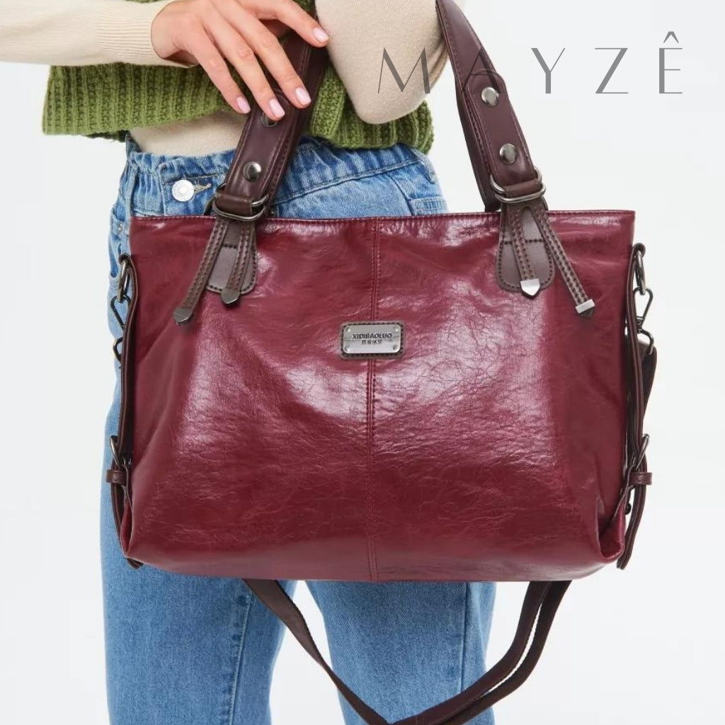 Bolsa Grande Tote Feminina Desirée, Loja Mayzê, Bolsa Desirée, Bolsa tote bag, tote bag, bolsa espaçosa, bolsa de grife, bolsa de luxo, bolsa grande, bolsa feminina, bolsa em promoção, bolsa para o dia-a-dia, mayzê, mayze, bolsa de couro vinho