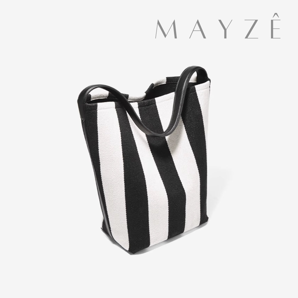 Bolsa Média Bucket Ada, loja mayzê, mayze, loja de bolsas, bolsa média, bolsa listrada, bolsa balde, bolsa em alta, bolsa trends, www.lojamayze.com.br, www.lojamayze.com, bolsa média, bolsa bucket