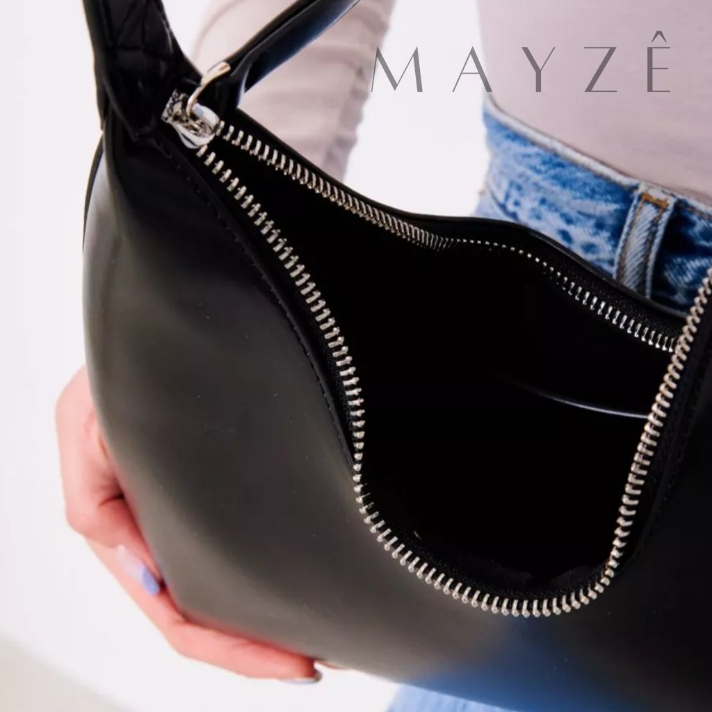 Loja Mayzê, Bolsa July, Bolsa Hobo, bolsa em alta, bolsa marrom, bolsa da moda, bolsa de festa, bolsa versátil, bolsa elegante, bolsa baguete, bolsa de ombro, bolsa em promoção, bolsa do tiktok, bolsa do instagram, bolsa do  facebook, bolsa preta, bolsa branca, bolsa café, mayzê, mayze