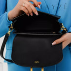 Loja Mayzê Oficial, Loja Mayzê, Mayzê, mayze, Loja de bolsas, bolsas, bolsa, bolsa Jéssica, Jéssica, bolsa de couro, bolsa pro dia a dia, bolsa de ombro, tiracolo, bolsa em alta, bolsa na moda, bolsa tiktok, bolsa instagram, bolsa em conta, bolsa em promoção, frete grátis, bolsa em promoção, bolsa com divisorias, bolsa grande, bolsa pratica, bolsa branca, bolsa preta,  bolsa diferente, bolsa elegante, bolsa chique, bolsa chic, bolsa bonita
