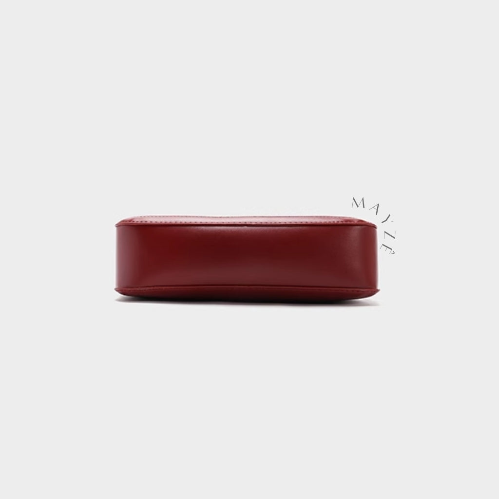 Bolsa Hobo Média Larissa, Loja Mayzê, Bolsa Larissa, bolsa de grife, bolsa diferente, bolsa em alta, bolsa da moda, bolsa imponente, bolsa versátil, bolsa de mão, bolsa em promoção, bolsa de couro, bolsa de luxo, mayzê, mayze, lojamayze.com.br, lojamayze.com