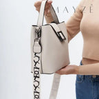 Bolsa Léia Fall, leia fall, léia de outono, bolsa léia da mayzê, bolsa léia fall, bolsa léia novidade, Loja Mayzê, mayzê, mayze, bolsa média, bolsa de mão, bolsa de ombro, bolsa crossbody, bolsa barata, bolsa em promoção, loja de bolsas, bolsa com frete grátis, bolsa em conta, bolsa pro dia a dia, bolsa bonita