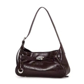 Bolsa hobo Lili Mayzê em couro legítimo. Design sofisticado, alça ajustável e divisórias internas. O toque de luxo e durabilidade que seu look merece.