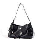 Bolsa hobo Lili Mayzê em couro legítimo. Design sofisticado, alça ajustável e divisórias internas. O toque de luxo e durabilidade que seu look merece.