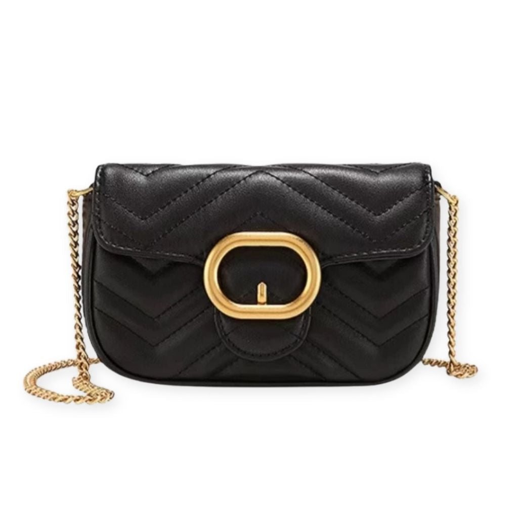 Bolsa pequena Bibiana Mayzê em matelassê. Alça de corrente, couro ecológico e design delicado. Perfeita para festas, jantares e looks sofisticados.