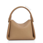 Bolsa Handbag Couro Legítimo Afrodite, Loja Mayzê, Bolsa Afrodite, bola elegante, bolsa de couro, bolsa em alta, bolsa de influencer, bolsa do instagram, bolsa famosa, bolsa feminina, bolsa tiracolo, bolsa de mão, bolsa versátil, bolsa em promoção, loja de bolsas, mayze, lojamayze.com.br, lojamayze.com