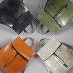 Bolsa Couro Legítimo Acadêmica Iris, Loja Mayzê Oficial, Mayzê, loja mayze, mochila de escola, mochila de couro, bolsa de couro, mochila para faculdade, mochila para escola, bolsa feminina, bolsa tiracolo, bolsa média, bolsa em alta, bolsa para faculdade, lojamayze.com.br, lojamayze.com