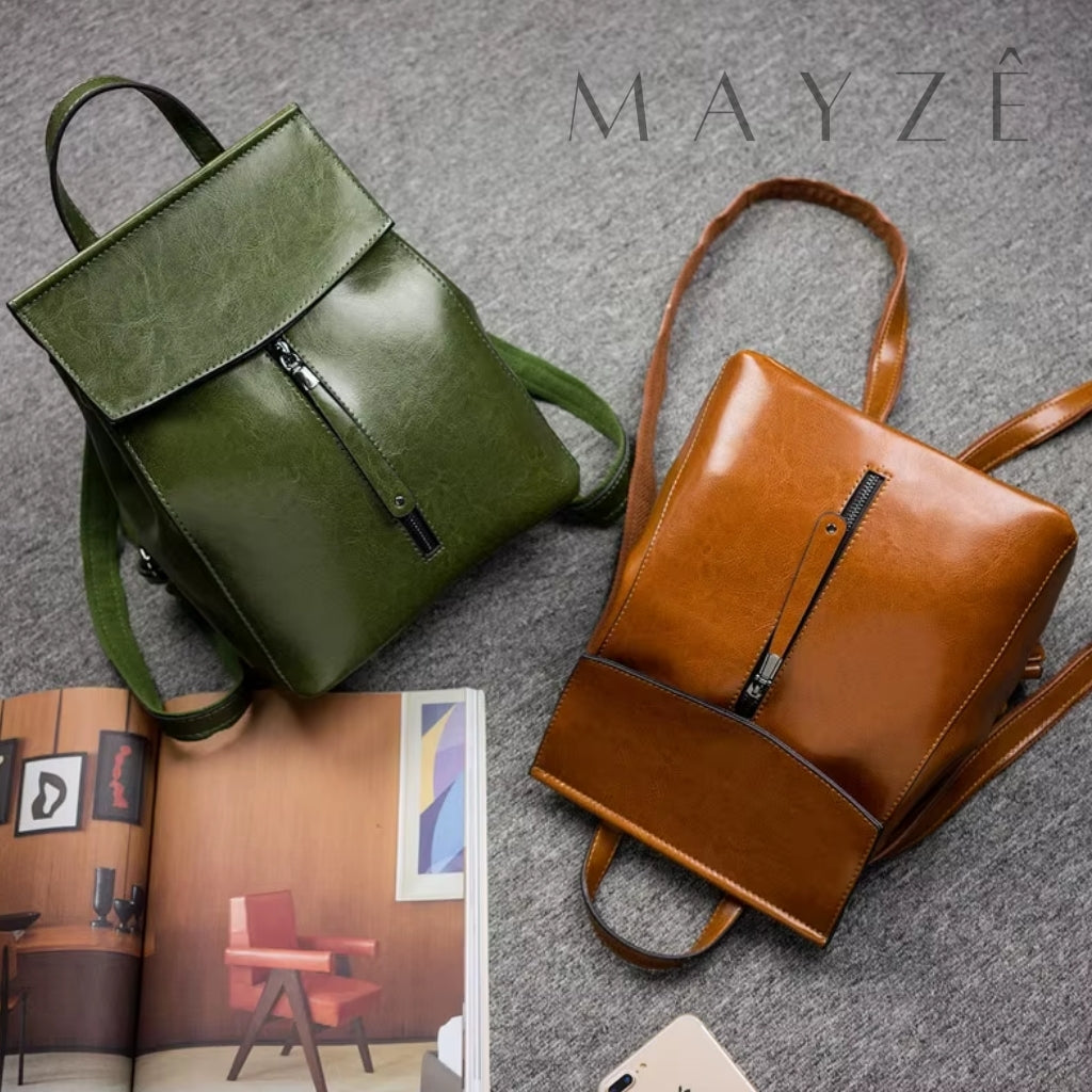 Bolsa Couro Legítimo Acadêmica Iris, Loja Mayzê Oficial, Mayzê, loja mayze, mochila de escola, mochila de couro, bolsa de couro, mochila para faculdade, mochila para escola, bolsa feminina, bolsa tiracolo, bolsa média, bolsa em alta, bolsa para faculdade, lojamayze.com.br, lojamayze.com