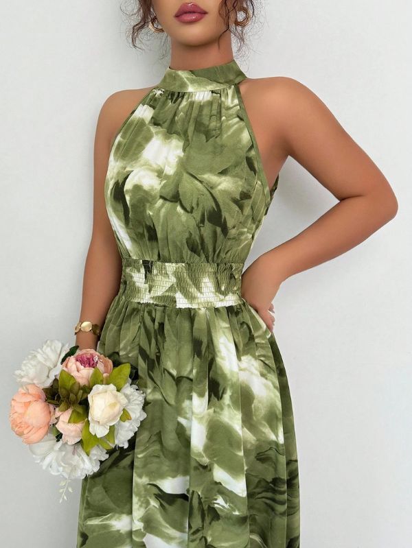 Vestido longo conceitual Abstrait Mayzê. Estampa abstrata, cintura alta marcada e caimento boho elegante para festas, jantares e noites de verão.