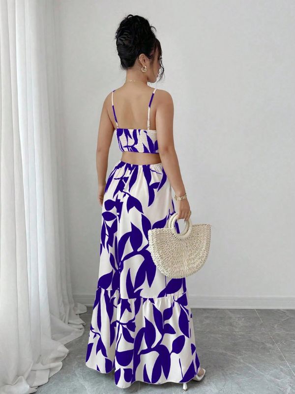 Vestido maxi Arbre Mayzê. Cintura marcada, recortes laterais e estampa boho para looks frescos e elegantes na praia e no verão.