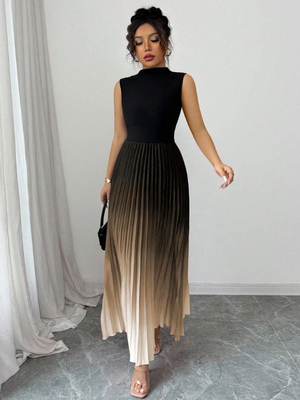 Vestido maxi degradê plissado Doux Mayzê. Saia plissada em A, cintura alta e caimento elegante para festas e eventos noturnos.