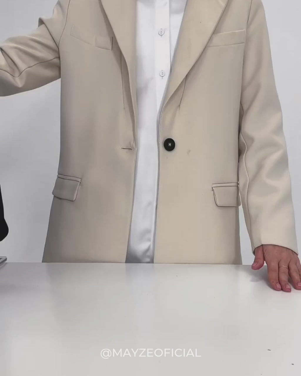 Loja Mayzê Oficial, Loja Mayzê, Mayzê, mayze, Loja de bolsas, bolsas, bolsa, bolsa valencia, Valencia, bolsa de couro, bolsa pro dia a dia, crossbody, tiracolo, bolsa em alta, bolsa na moda, bolsa tiktok, bolsa instagram, bolsa em conta, bolsa em promoção, frete grátis, bolsa em promoção, bolsa com divisorias, bolsa bonita, bolsa pratica, bolsa Marrom, bolsa preta,  bolsa diferente, bolsa elegante, bolsa chique, bolsa chic, bolsa bonita, notebook, bolsa para notebook